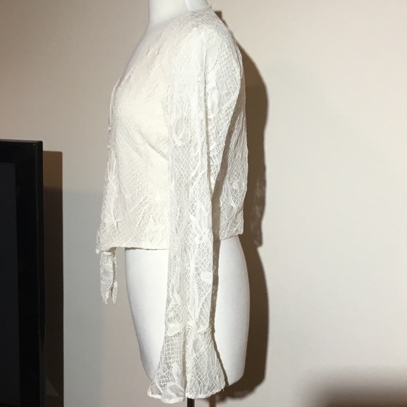 WAYF Pianceza Knot Front Top (B) - Picture 4 of 7